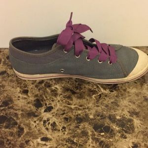 Simple Shoes - Simple gray with wide or slim purple laces Simple Shoes - Simple gray with wide or slim purple laces